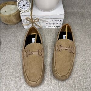 Steve Madden Men’s Dress Loafers Size 9 Beige Buckle Slip On Business Casual NIB